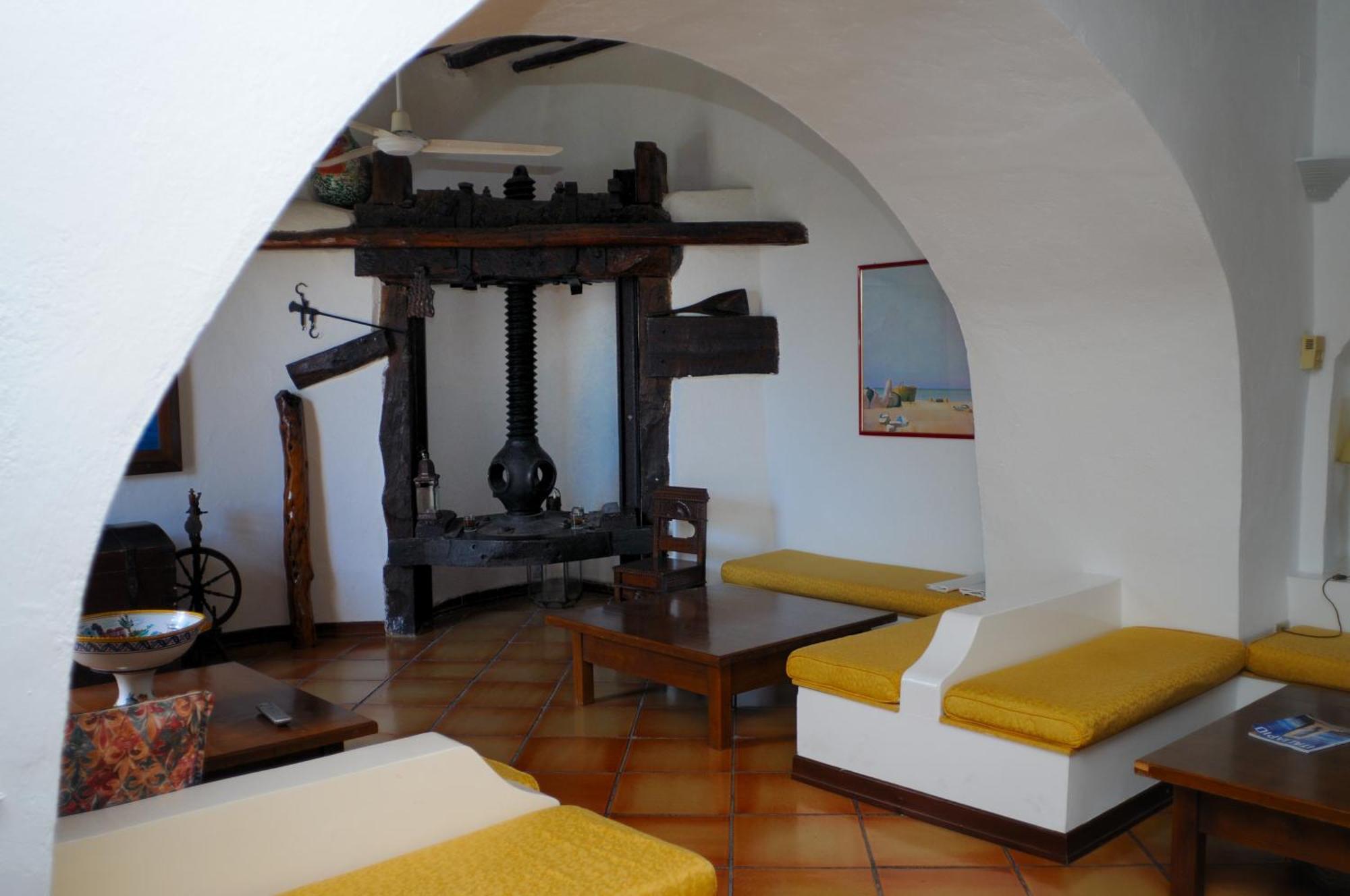 Hotel Cincotta Panarea Exterior foto