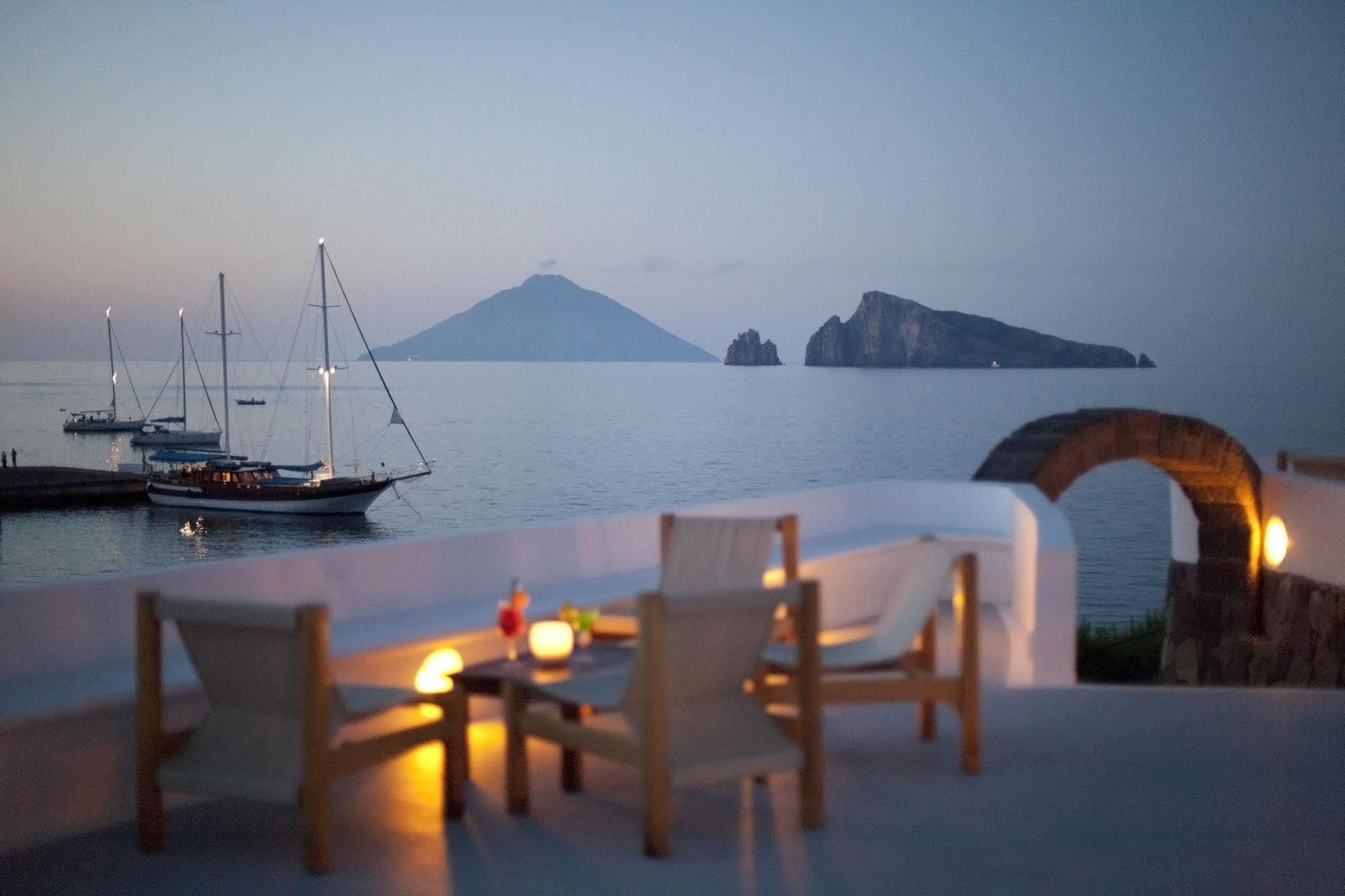 Hotel Cincotta Panarea Exterior foto
