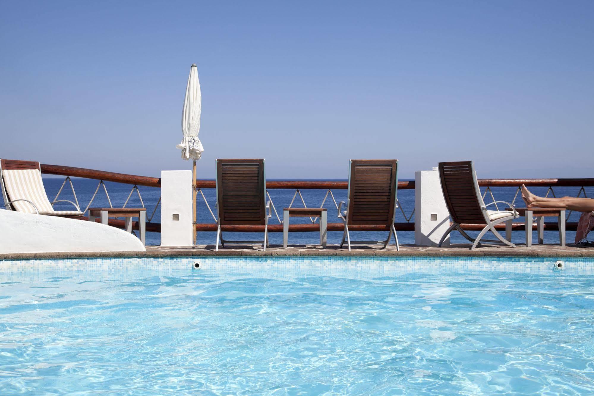 Hotel Cincotta Panarea Exterior foto