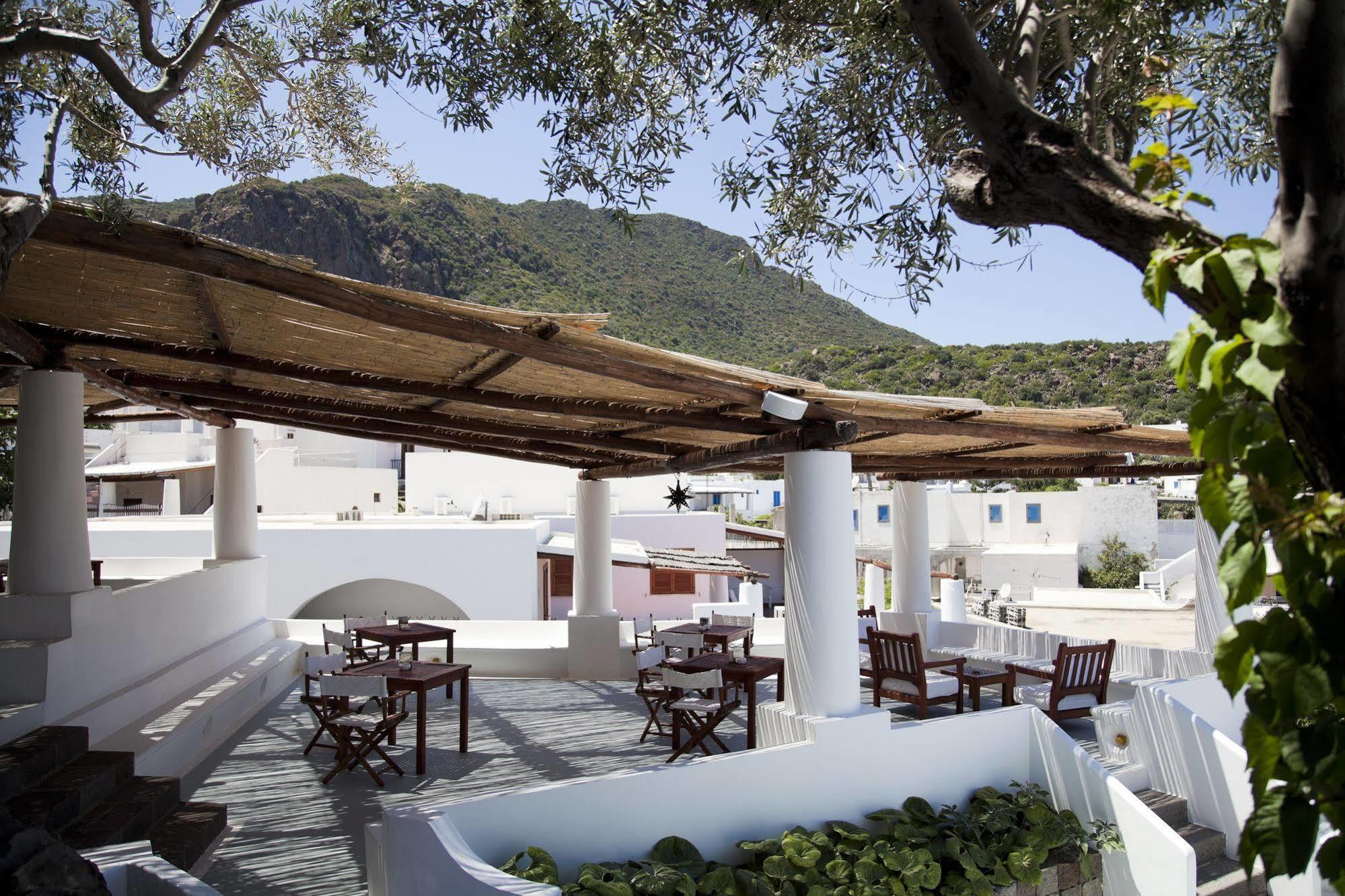 Hotel Cincotta Panarea Exterior foto